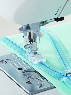 Osynlig blixtlåsfot (metall)