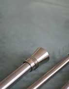 Ändknopp LILLY, antikmässing, 25/28 mm - Hasta