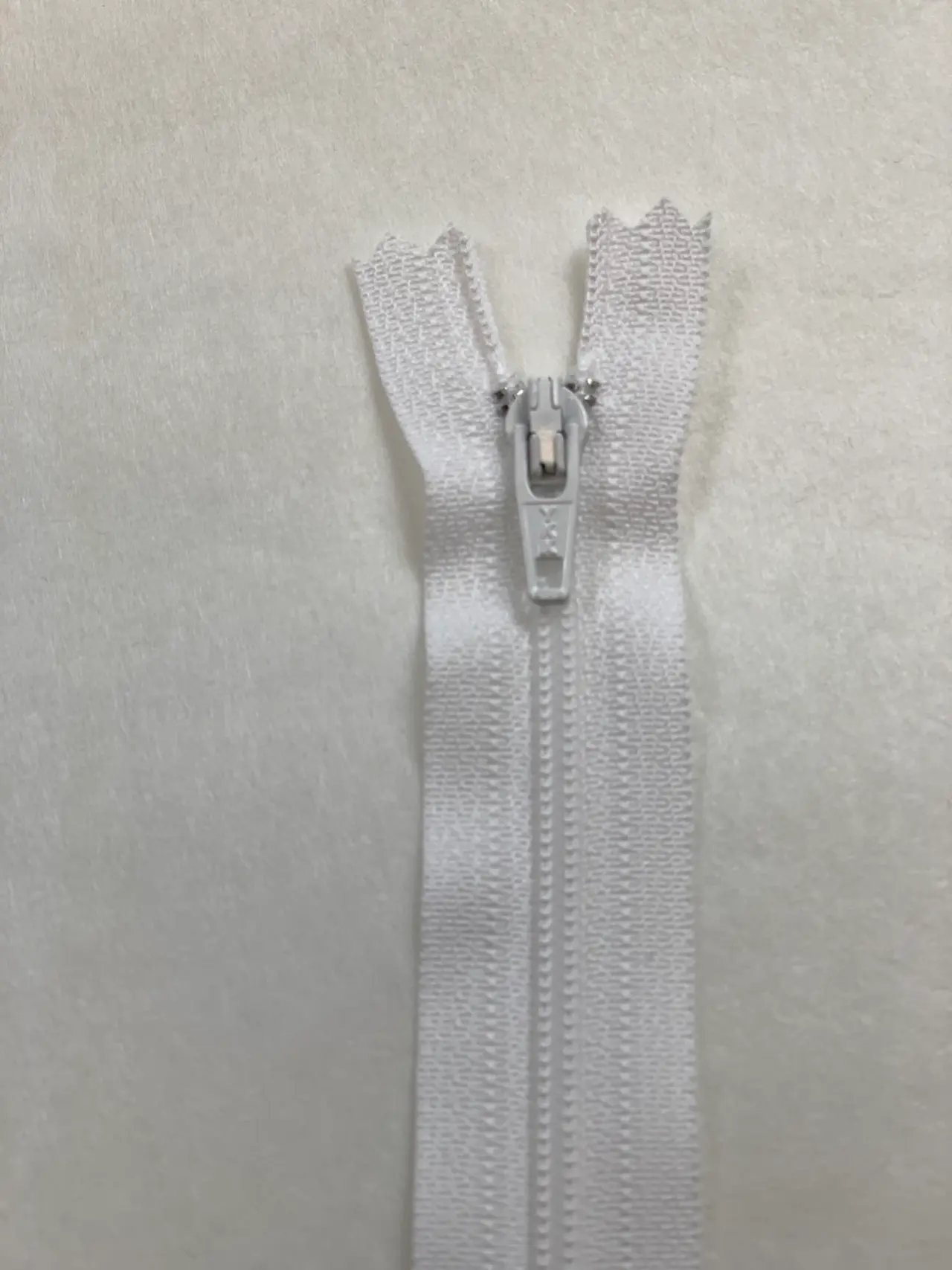 Byx- & klänningslås Vit 15 cm