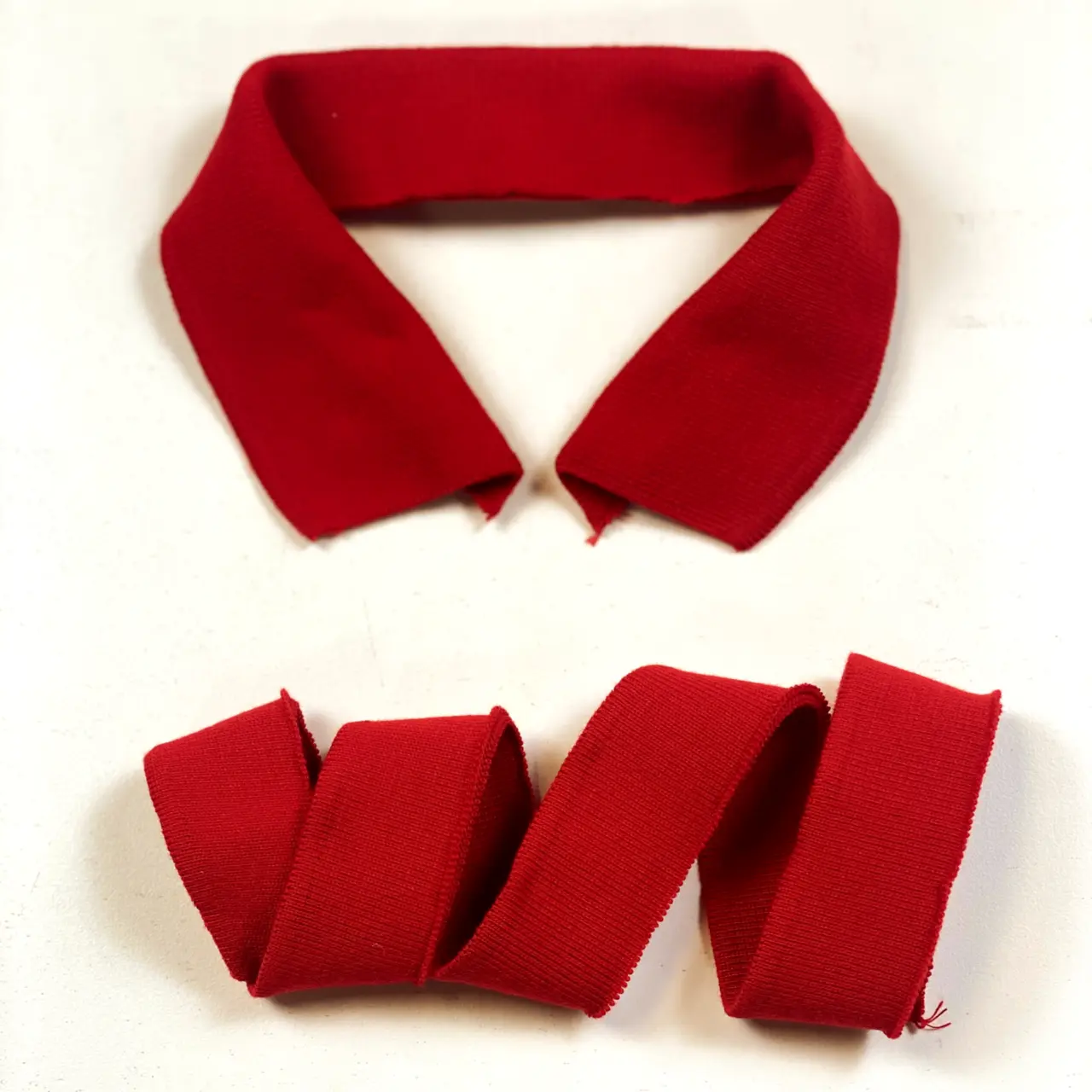 Pike' krage + mudd, Smal - Röd