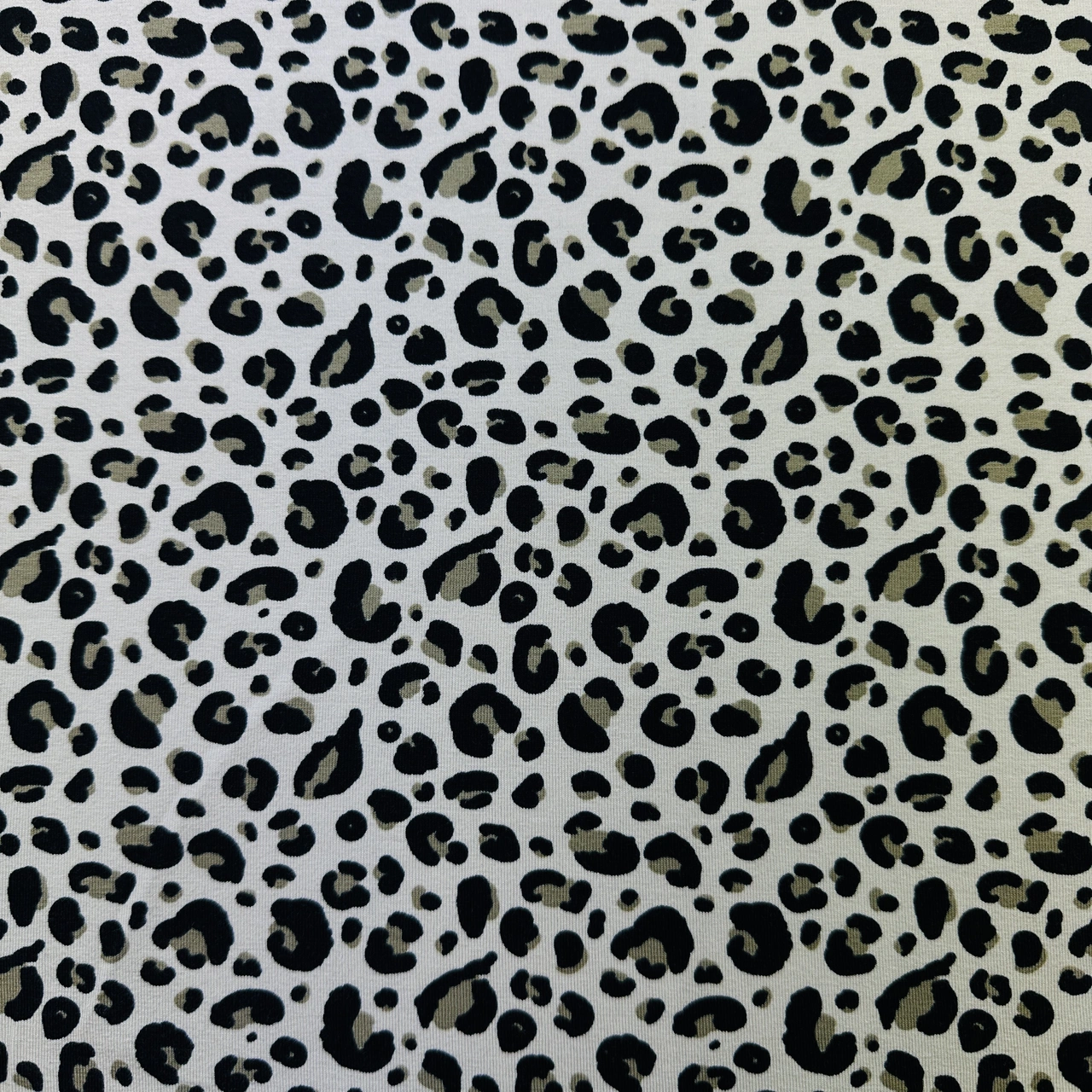 Leo, ljusgrön - Trikåtyg