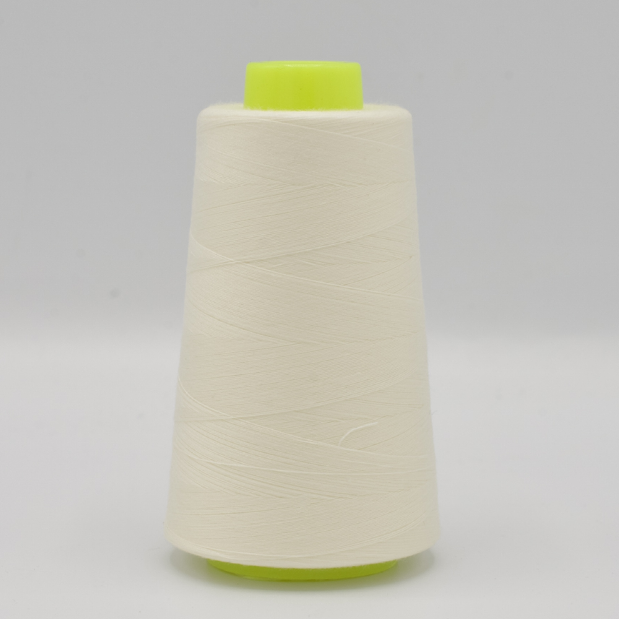 510 | Overlocktråd Zahra 4 st - Ecru