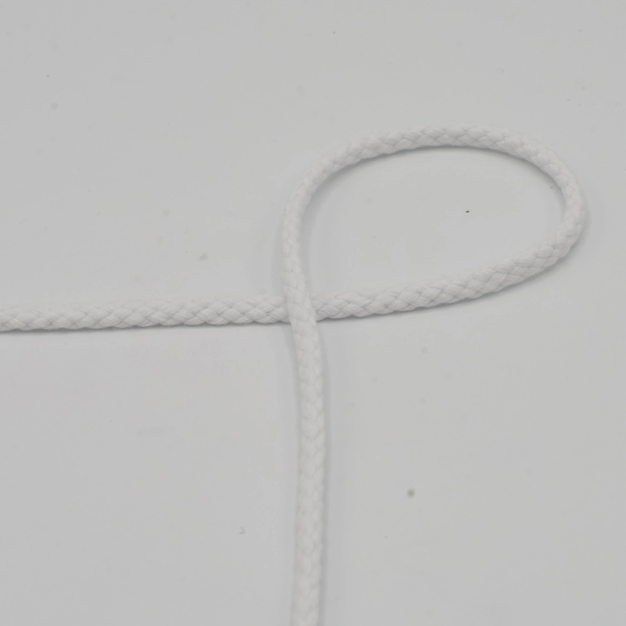 Anoraksnöre 6mm - Vit