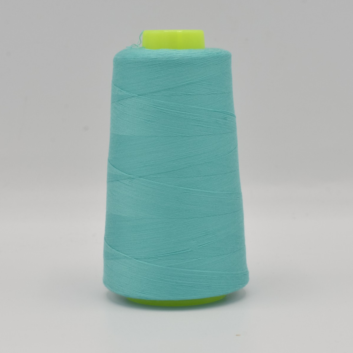 230 | Overlocktråd Zahra  4 st - Tiffany