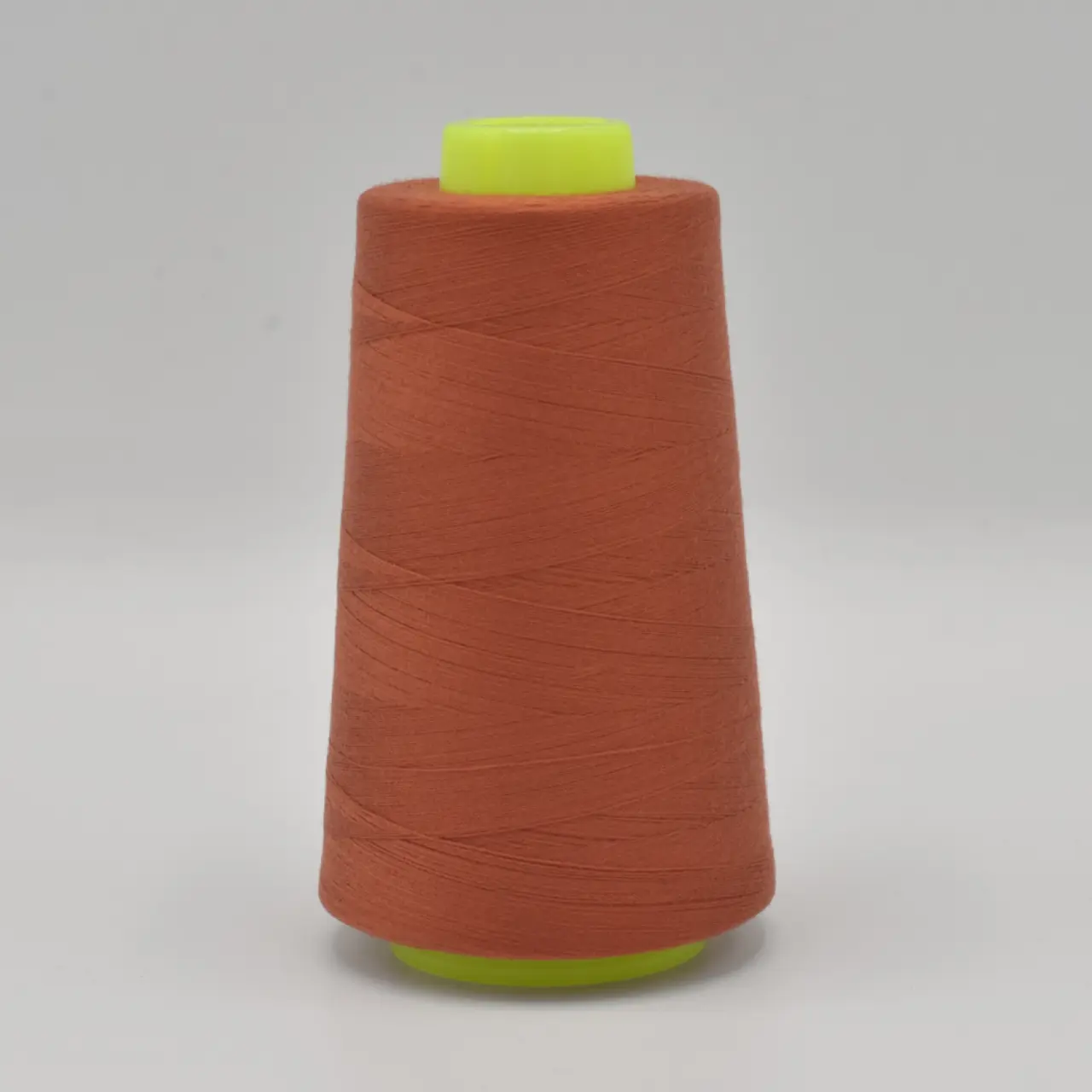 370 | Overlocktråd Zahra  4 st - Terra