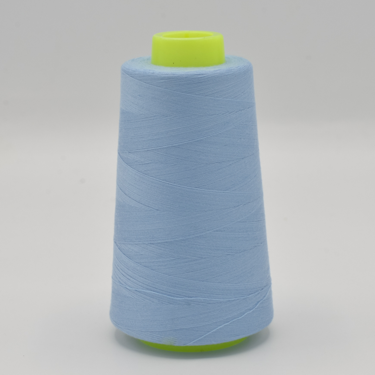 910 | Overlocktråd Zahra  4 st - Baby Blue