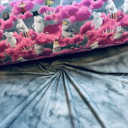 Pink Cloud, grey - Moomin By ZannaZ