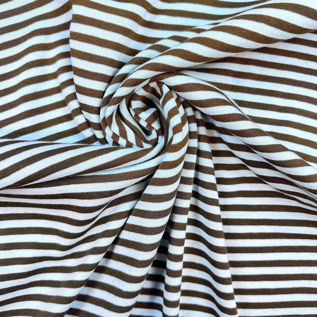 Ribbstickat - Brun/Baby Blå Smal