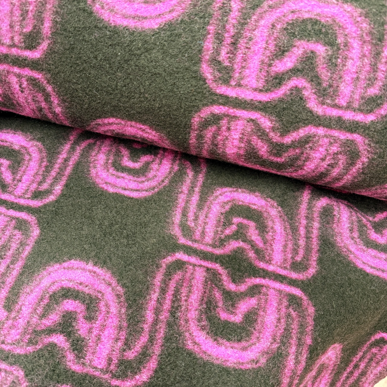 Kokt ull - Eva, cyklamen