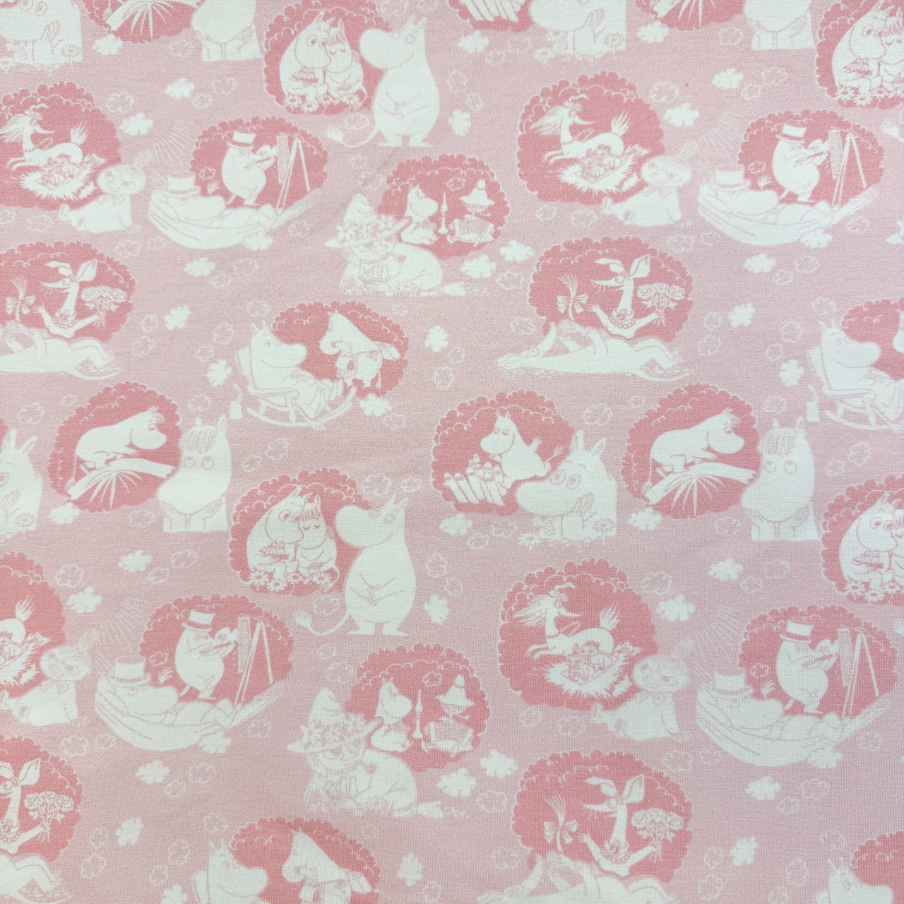 Daydreams. rosa - Moomin By ZannaZ