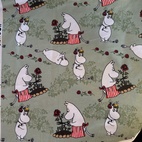 Rosenträdgård, grön - Moomin By ZannaZ
