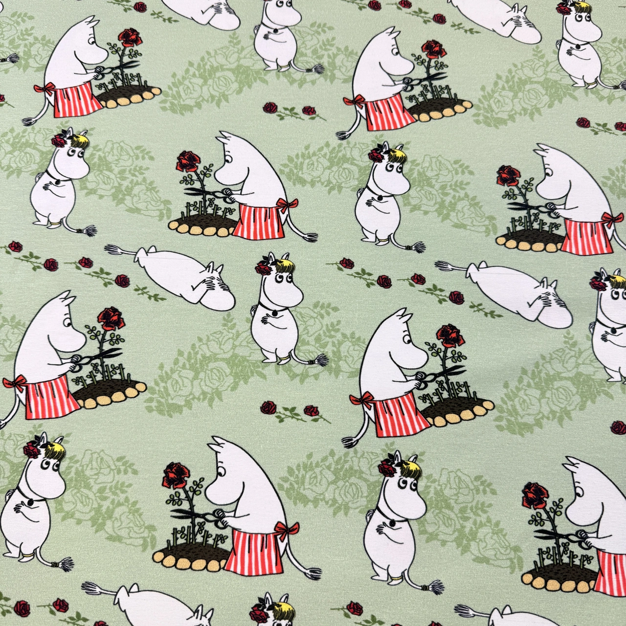Rosenträdgård, grön - Moomin | Vävt tyg