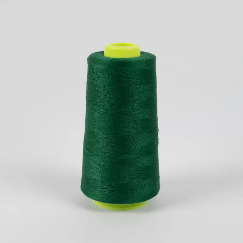 251 | Overlocktråd Zahra  4 st - Putting green