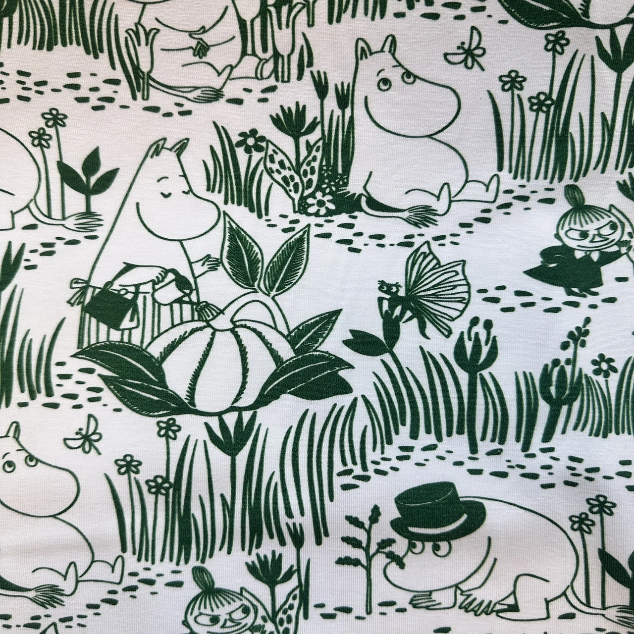 Moomin | Vävt tyg - Garden Life in MomminVally, Vit/grön